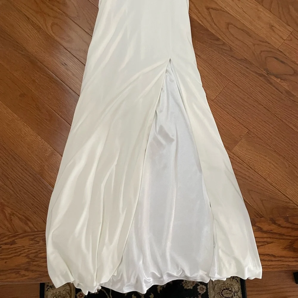 STUNNING White Tony Bowls PROM Dress - Picture 12 of 16